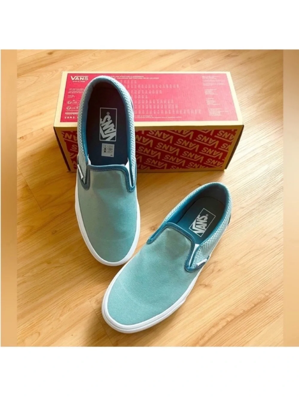 Vans Classic Slip-on Mesh Blue/Multi VNOA2Z41BER Women 10.0 US Mens 8.5 US